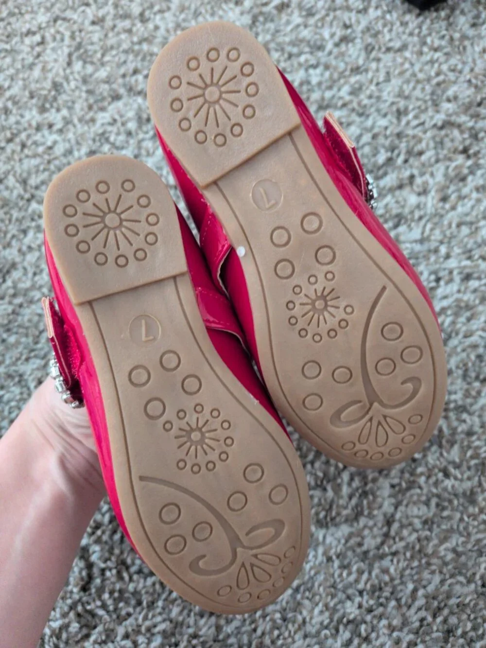 Elegante Red Pump Shoes
